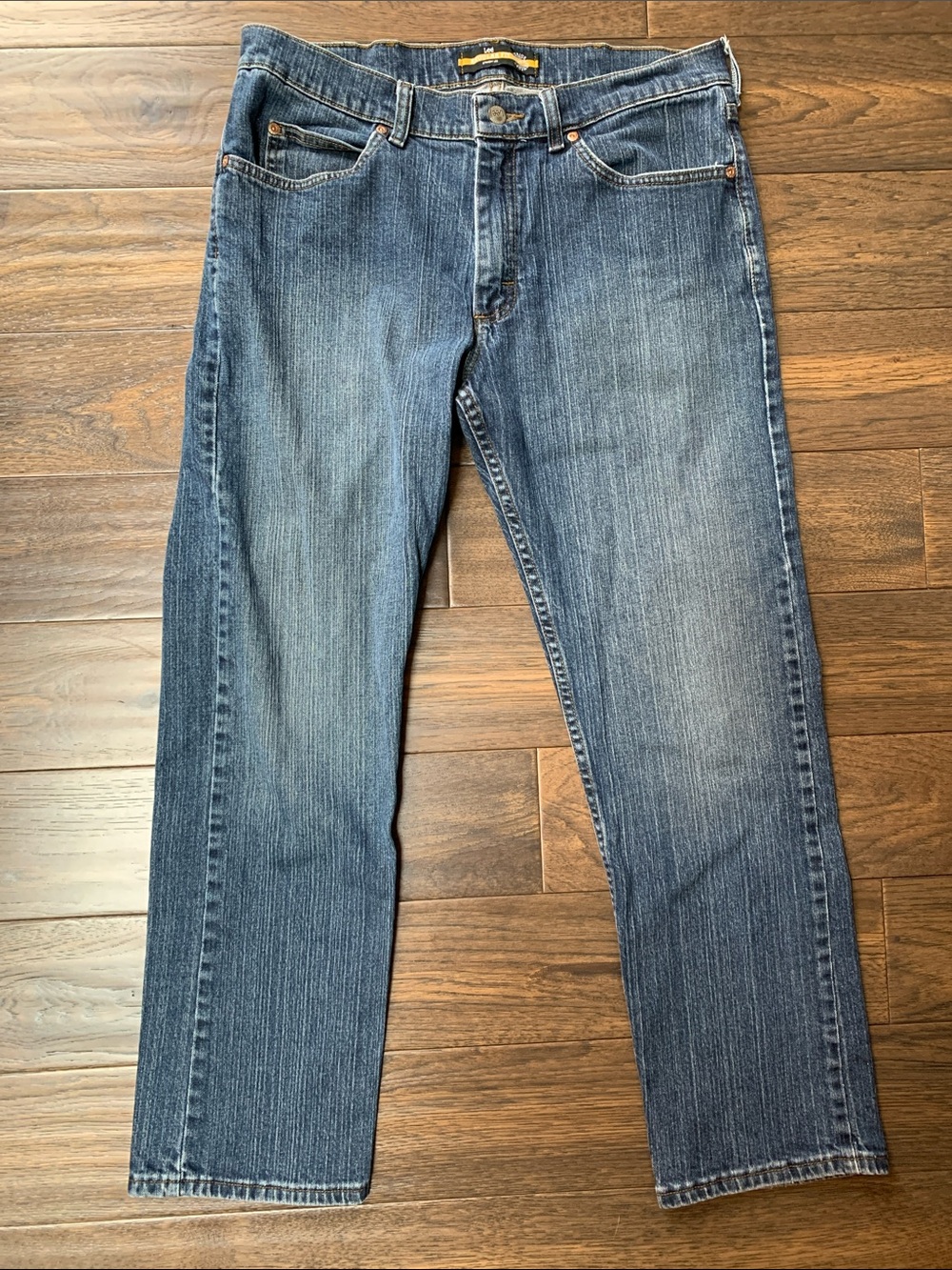 Lee Men's Classic Straight Leg Regular Fit Denim Jeans. Pre-Owned. Size:34x28.